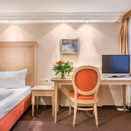 Kaiserworth Hotel